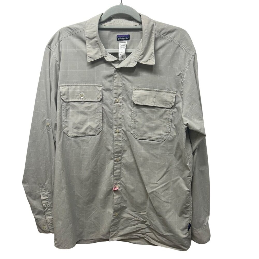 Patagonia Lightweight Long Sleeve Button down Zip Pocket Gray Plaid Size XL